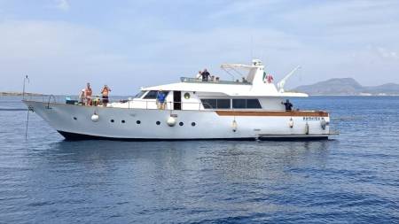 Shalimar IV Favignana e Levanzo in yacht con pranzo a bordo